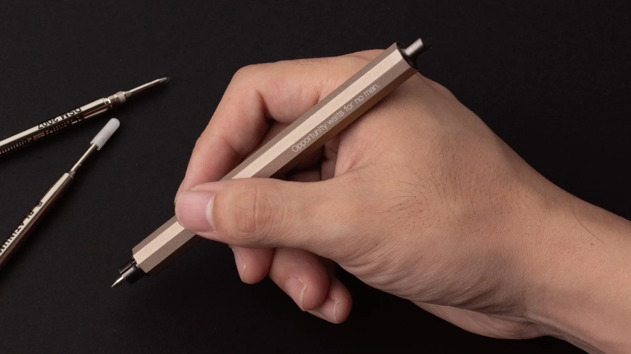 Ti laser engrave with hand-07